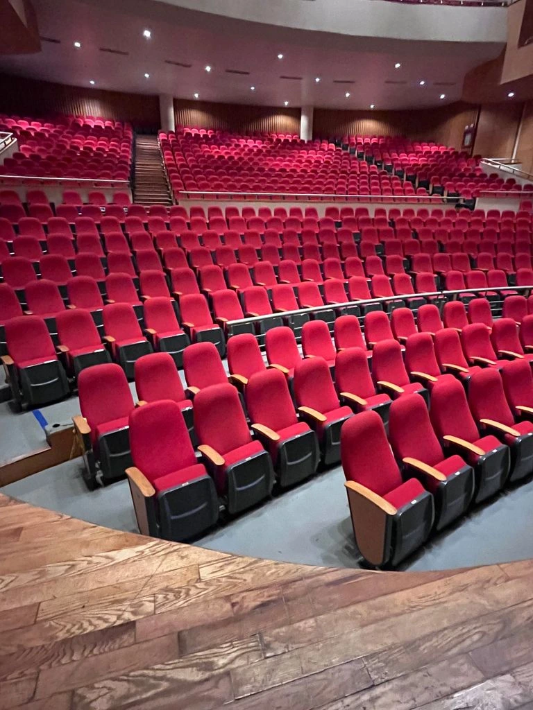The auditorium of the Metropolitan Opera House